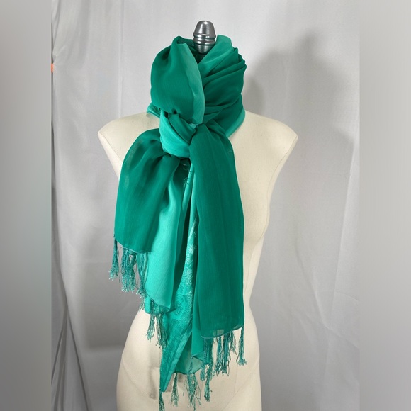 Large wrap scarf Two tone mint green with fringe/tassels formal event 45" x 69" - Picture 2 of 7